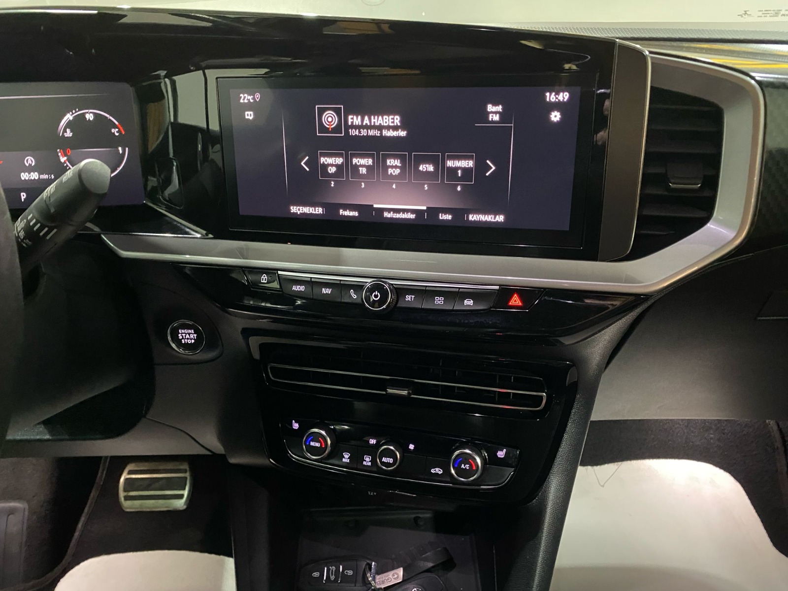 2022 Benzin Otomatik Opel Mokka Beyaz Gürel Tasarım Aksesuar Otomotiv San. Tic. Ltd. Şti.