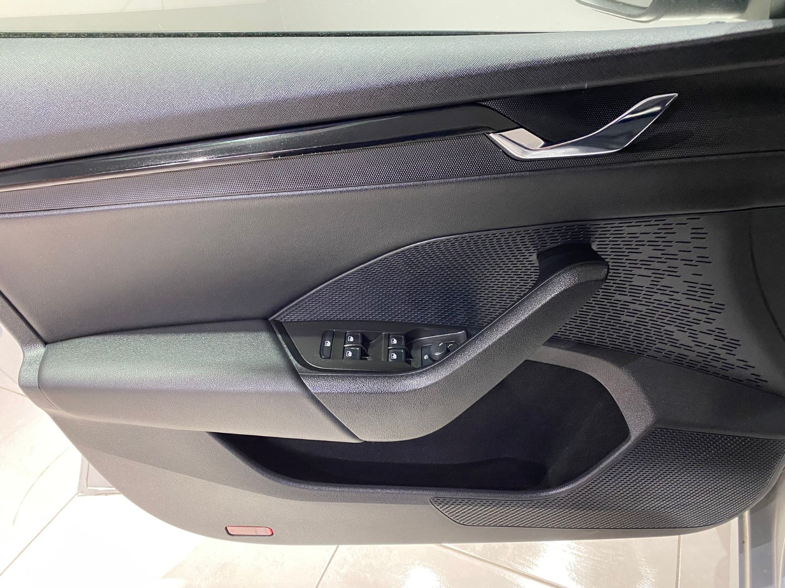 2022 Hybrid Otomatik Skoda Octavia Gümüş Gri Gürel Tasarım Aksesuar Otomotiv San. Tic. Ltd. Şti.