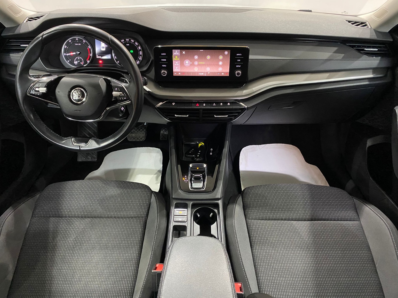 2022 Hybrid Otomatik Skoda Octavia Gümüş Gri Gürel Tasarım Aksesuar Otomotiv San. Tic. Ltd. Şti.