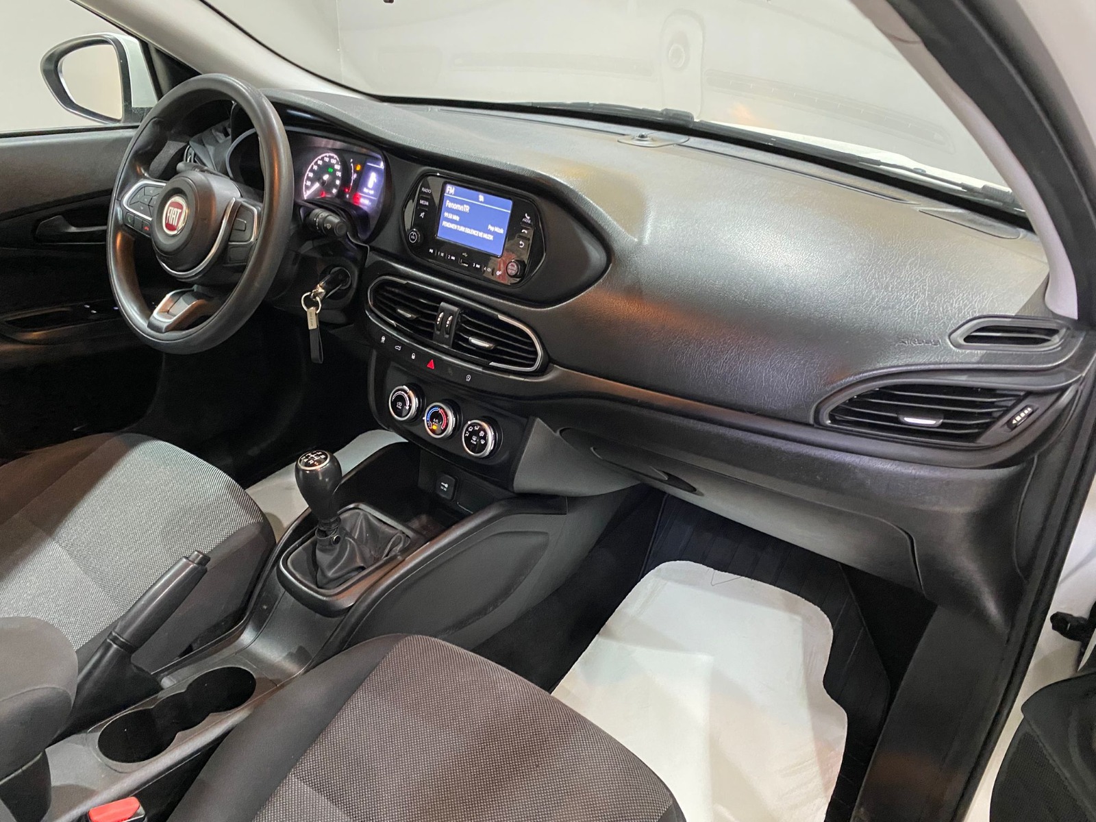 2022 Dizel Manuel Fiat Egea Beyaz Gürel Tasarım Aksesuar Otomotiv San. Tic. Ltd. Şti.