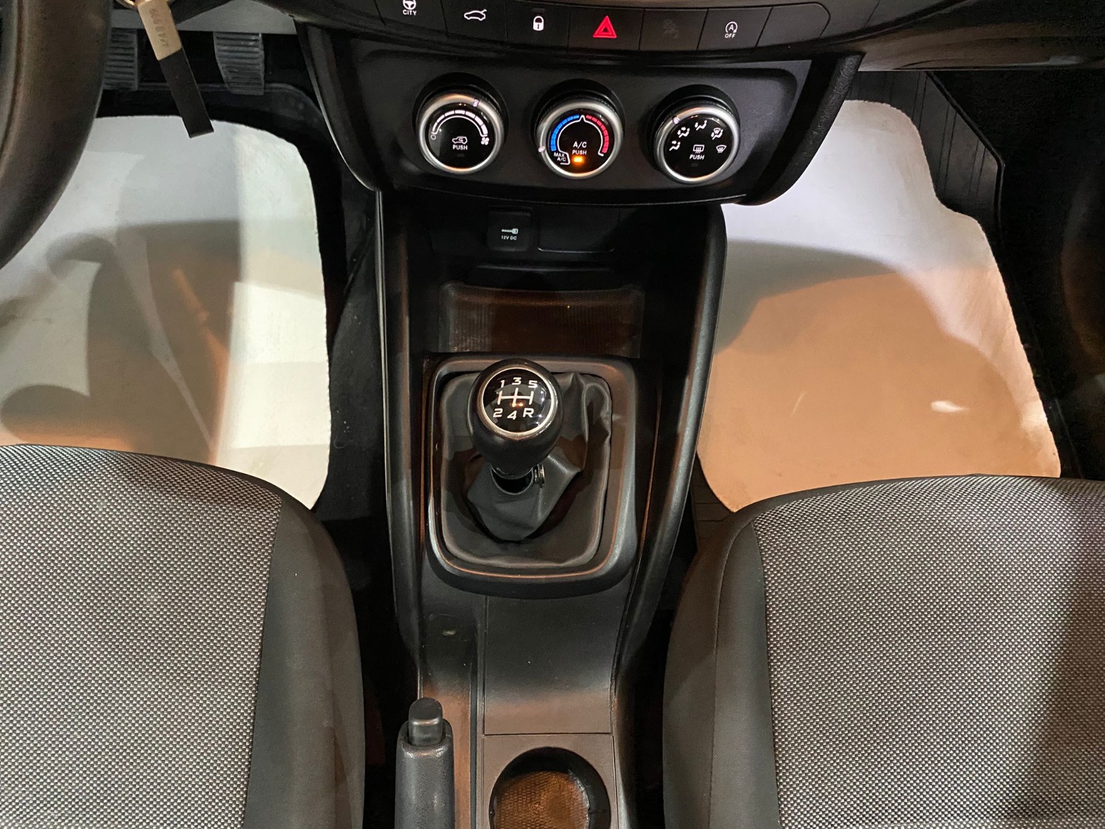 2022 Dizel Manuel Fiat Egea Beyaz Gürel Tasarım Aksesuar Otomotiv San. Tic. Ltd. Şti.