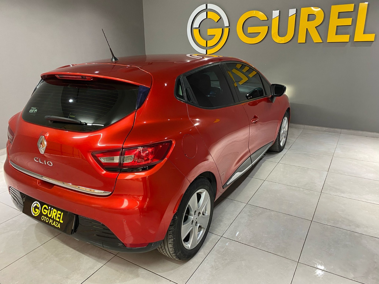 2015 Benzin + LPG Manuel Renault Clio Kırmızı Gürel Tasarım Aksesuar Otomotiv San. Tic. Ltd. Şti.