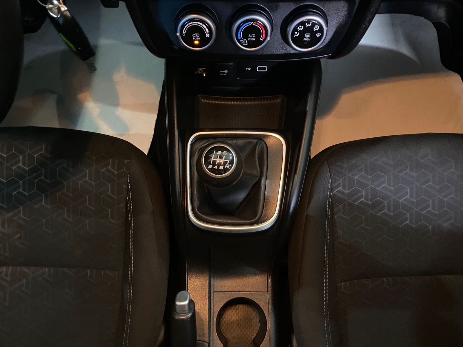 2022 Benzin Manuel Fiat Egea Beyaz Gürel Tasarım Aksesuar Otomotiv San. Tic. Ltd. Şti.