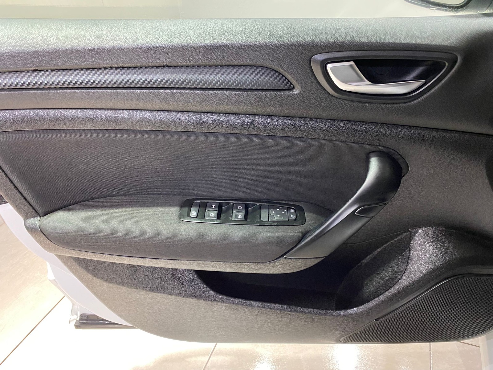 2022 Benzin Otomatik Renault Megane Beyaz Gürel Tasarım Aksesuar Otomotiv San. Tic. Ltd. Şti.