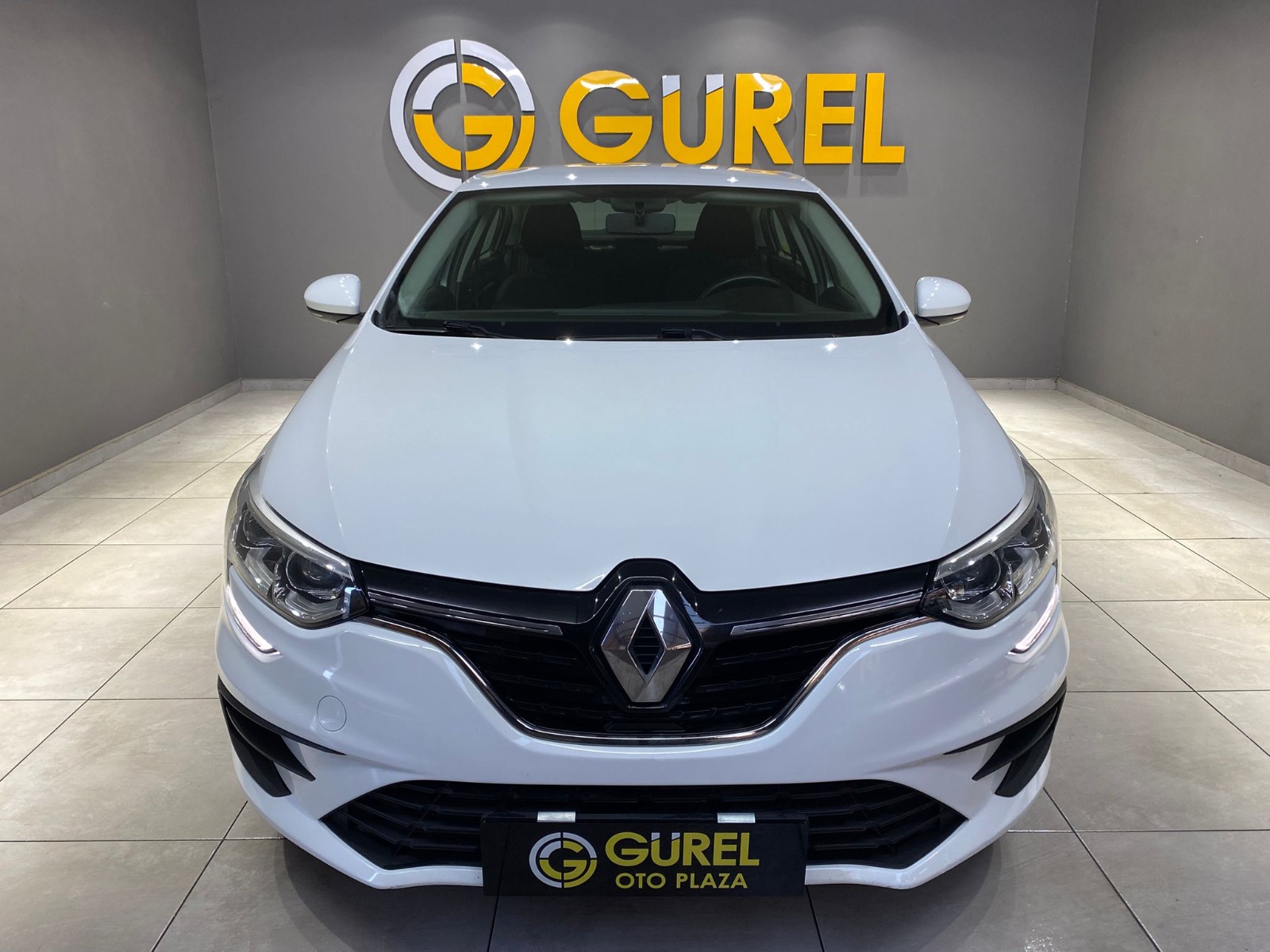 2022 Benzin Otomatik Renault Megane Beyaz Gürel Tasarım Aksesuar Otomotiv San. Tic. Ltd. Şti.