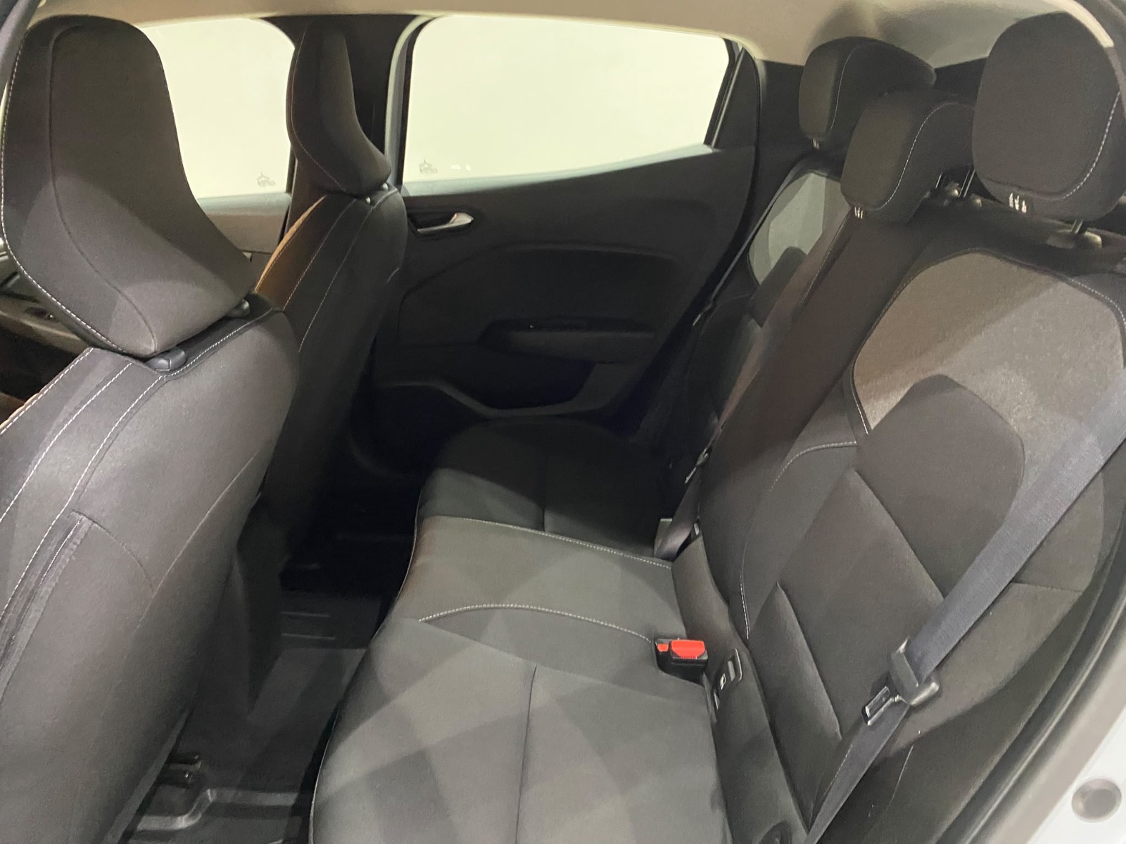 2026 Benzin Otomatik Renault Clio Gri Gürel Tasarım Aksesuar Otomotiv San. Tic. Ltd. Şti.
