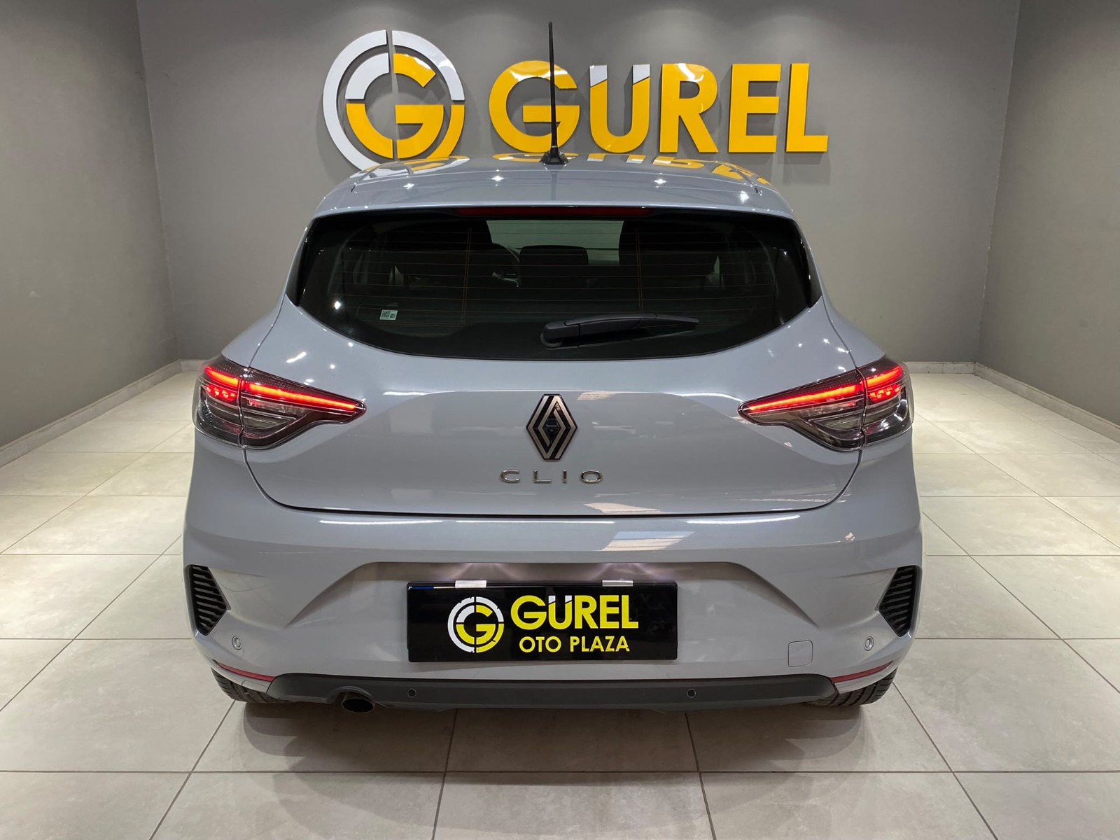 2026 Benzin Otomatik Renault Clio Gri Gürel Tasarım Aksesuar Otomotiv San. Tic. Ltd. Şti.