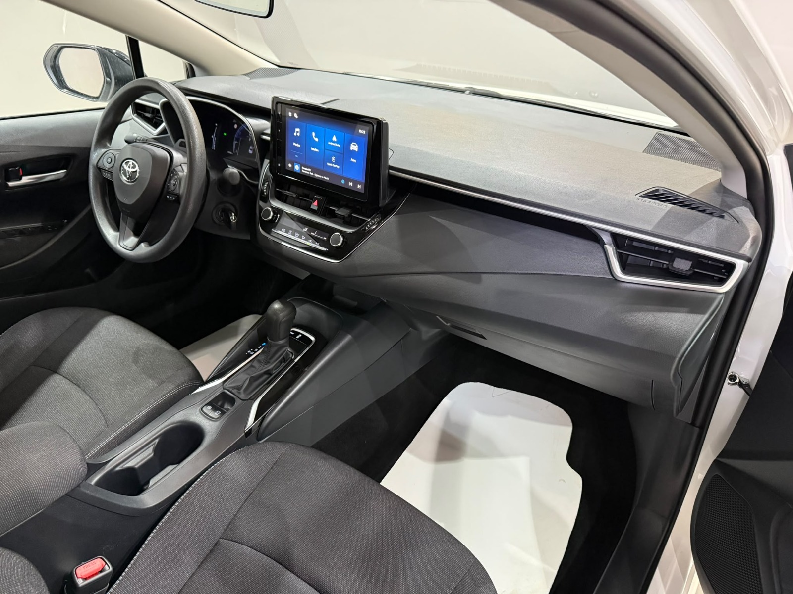 2026 Benzin Otomatik Toyota Corolla Beyaz Gürel Tasarım Aksesuar Otomotiv San. Tic. Ltd. Şti.