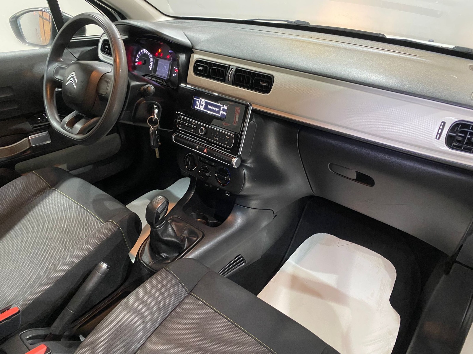 2017 Benzin Manuel Citroen C3 Beyaz Gürel Tasarım Aksesuar Otomotiv San. Tic. Ltd. Şti.