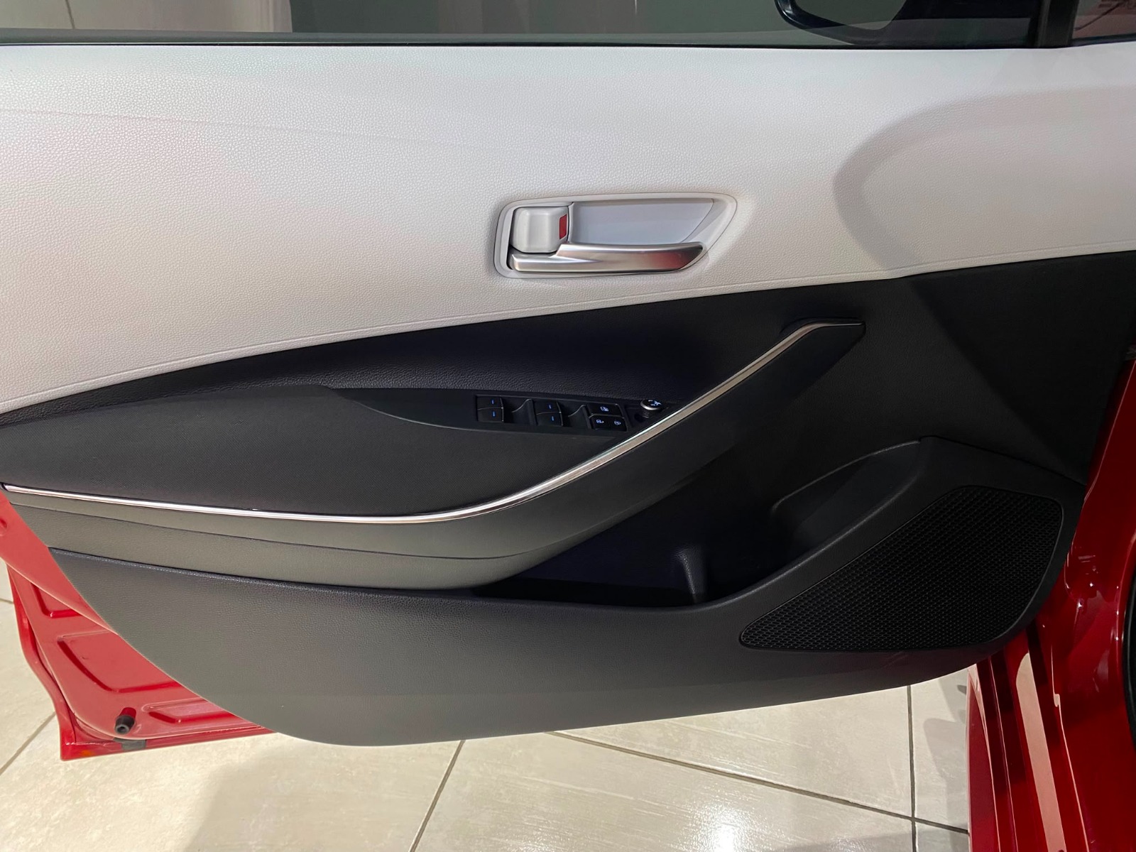 2022 Hybrid Otomatik Toyota Corolla Kırmızı Gürel Tasarım Aksesuar Otomotiv San. Tic. Ltd. Şti.