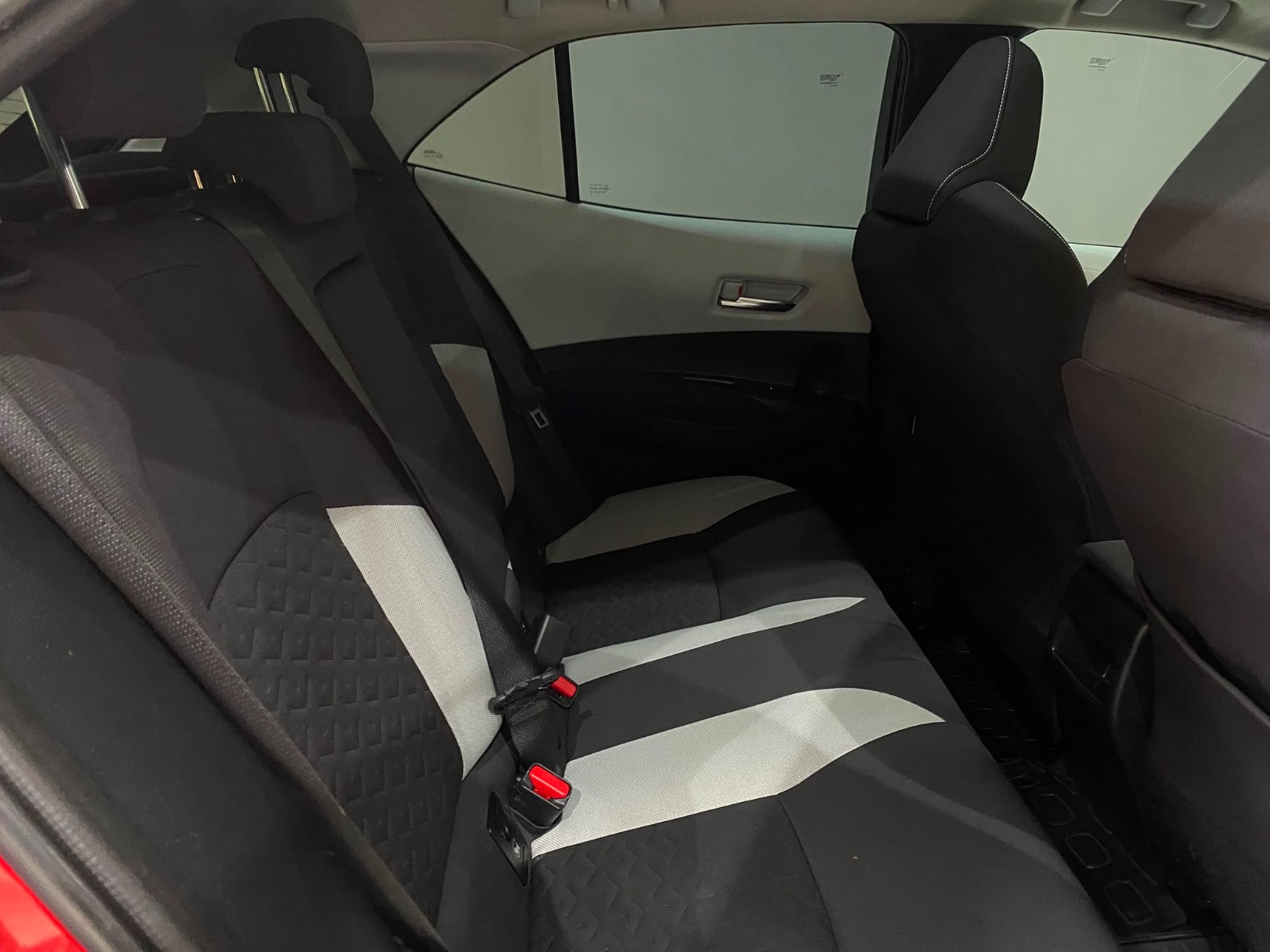 2022 Hybrid Otomatik Toyota Corolla Kırmızı Gürel Tasarım Aksesuar Otomotiv San. Tic. Ltd. Şti.