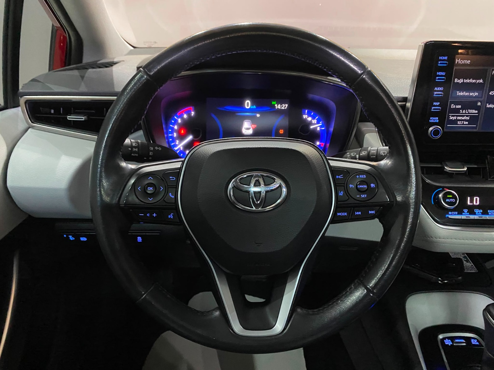 2022 Hybrid Otomatik Toyota Corolla Kırmızı Gürel Tasarım Aksesuar Otomotiv San. Tic. Ltd. Şti.