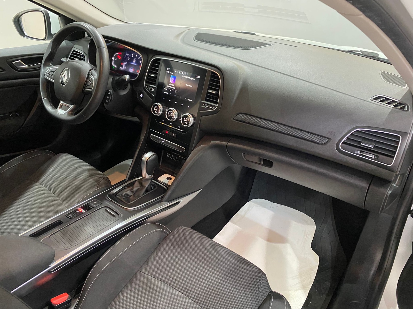 2023 Benzin Otomatik Renault Megane Beyaz Gürel Tasarım Aksesuar Otomotiv San. Tic. Ltd. Şti.