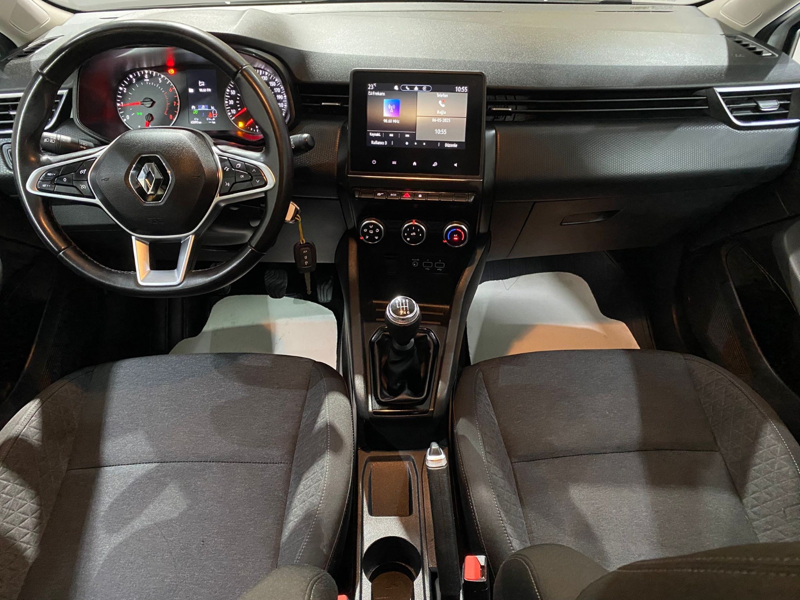 2023 Benzin Manuel Renault Clio Beyaz Gürel Tasarım Aksesuar Otomotiv San. Tic. Ltd. Şti.