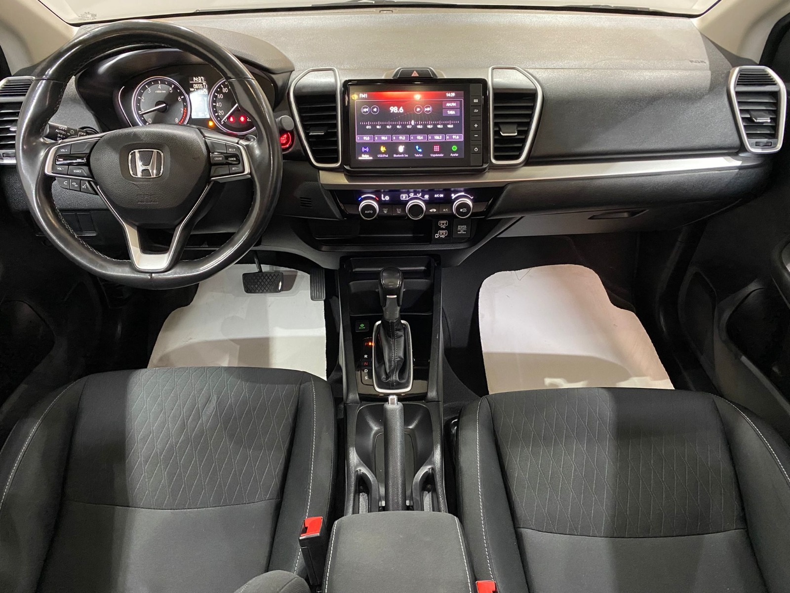 2022 Benzin Otomatik Honda City Beyaz Gürel Tasarım Aksesuar Otomotiv San. Tic. Ltd. Şti.